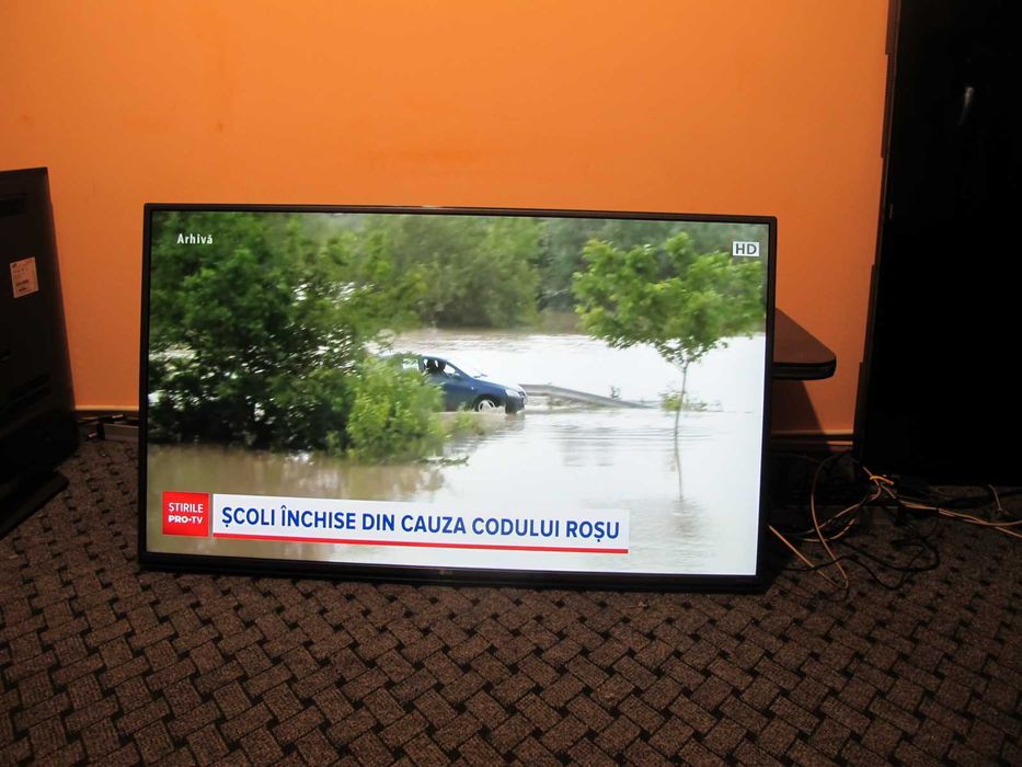 Televizor Led Smart Ultra 4K LG 125cm model 49UF6807