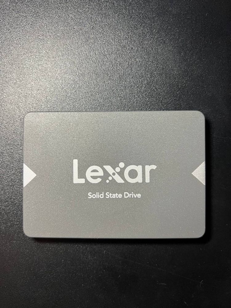 Почти новый ssd от Lexar 256гб