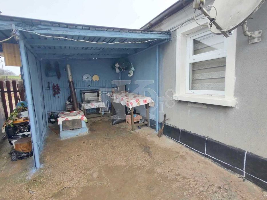 Продава се Къща в с. Ловчанци, Област Добрич - 100 кв.м за 332 €/кв.м - Снимка #9