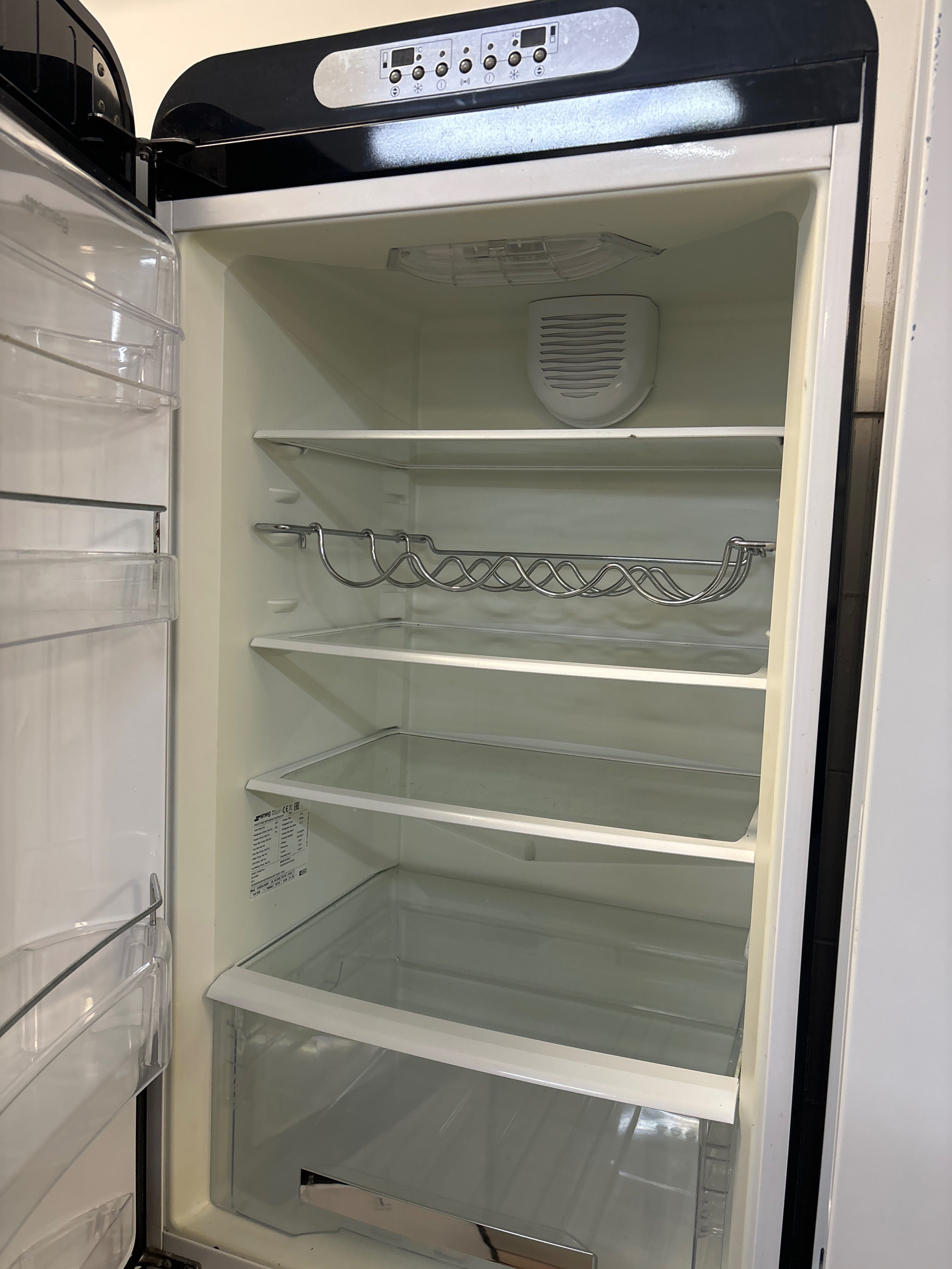 Хладилник с Фризер SMEG