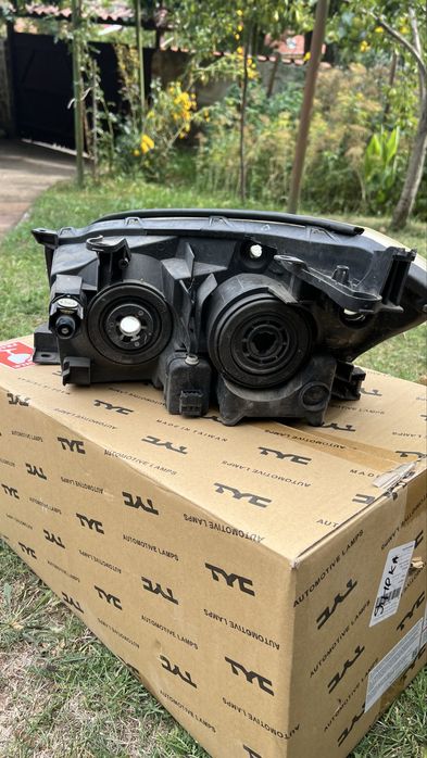 Фарове Toyota Rav 4 2006
