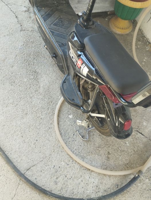 Продам эллектро скутер СК8