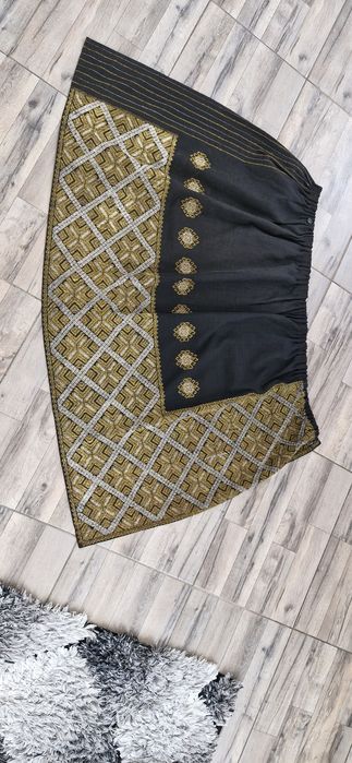 Fota cu fir metalic creț