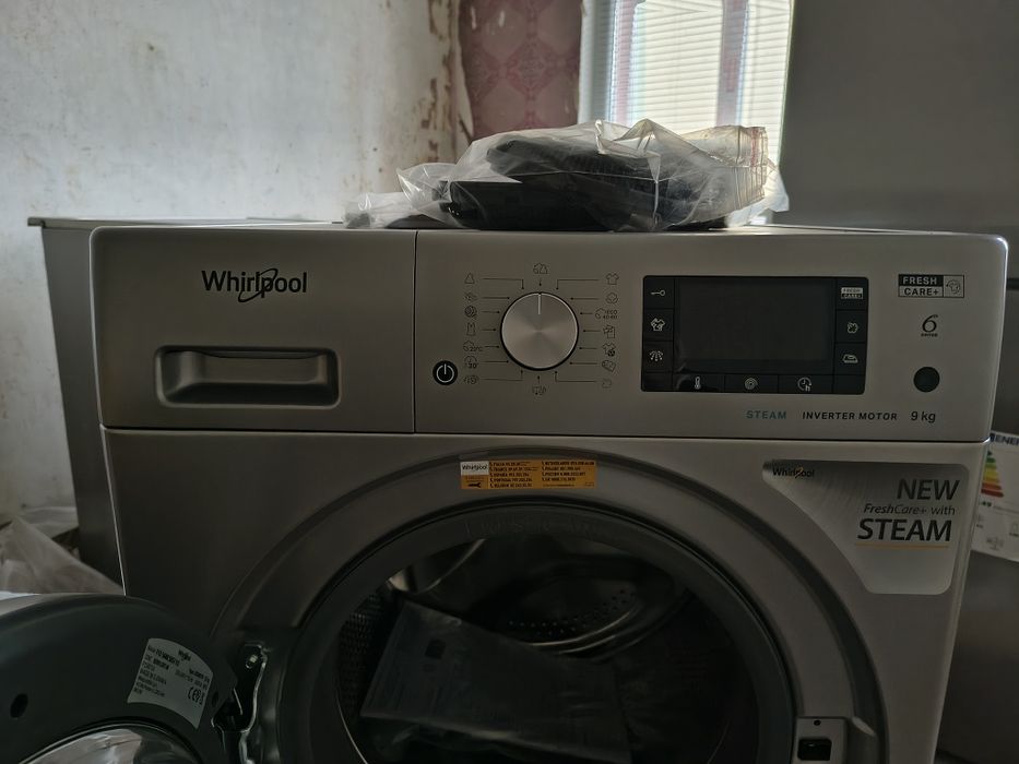 Пералня Whirlpool Нова