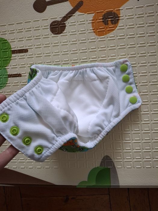 Vând slip înot bebe 6-7 kg