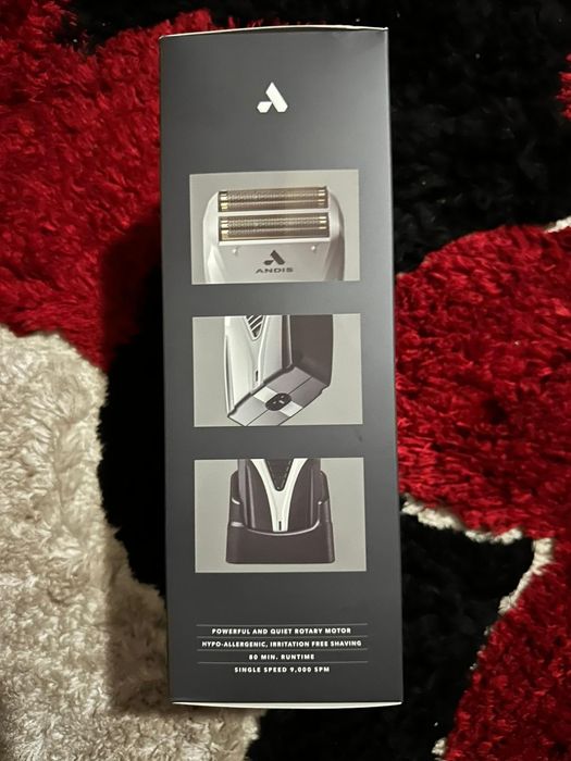 Vând Aparat bărbierit nou