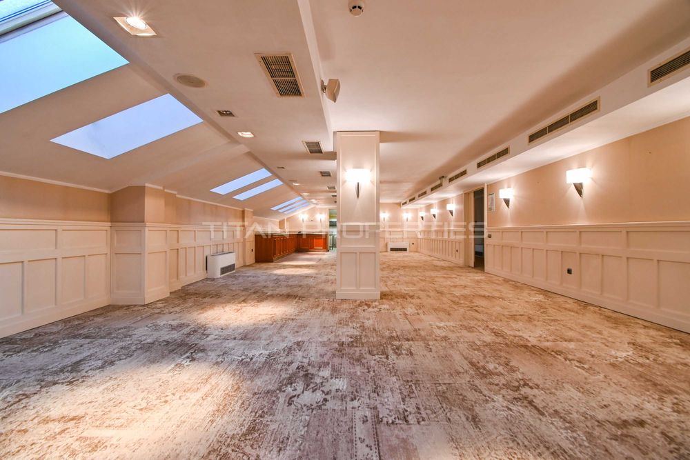Продава се Офис в София, Център - 1255 кв.м за 2789 €/кв.м - Снимка #16
