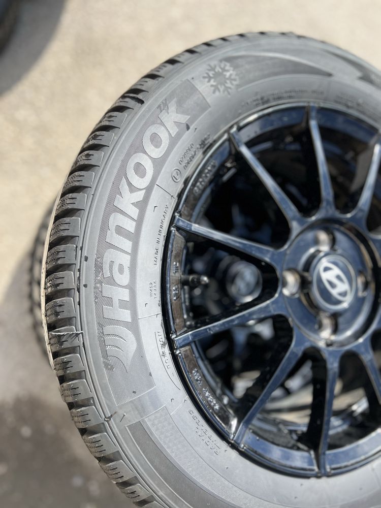 Зимни Гуми 185 65 15 Hankook Чисто Нови DOT 2420
