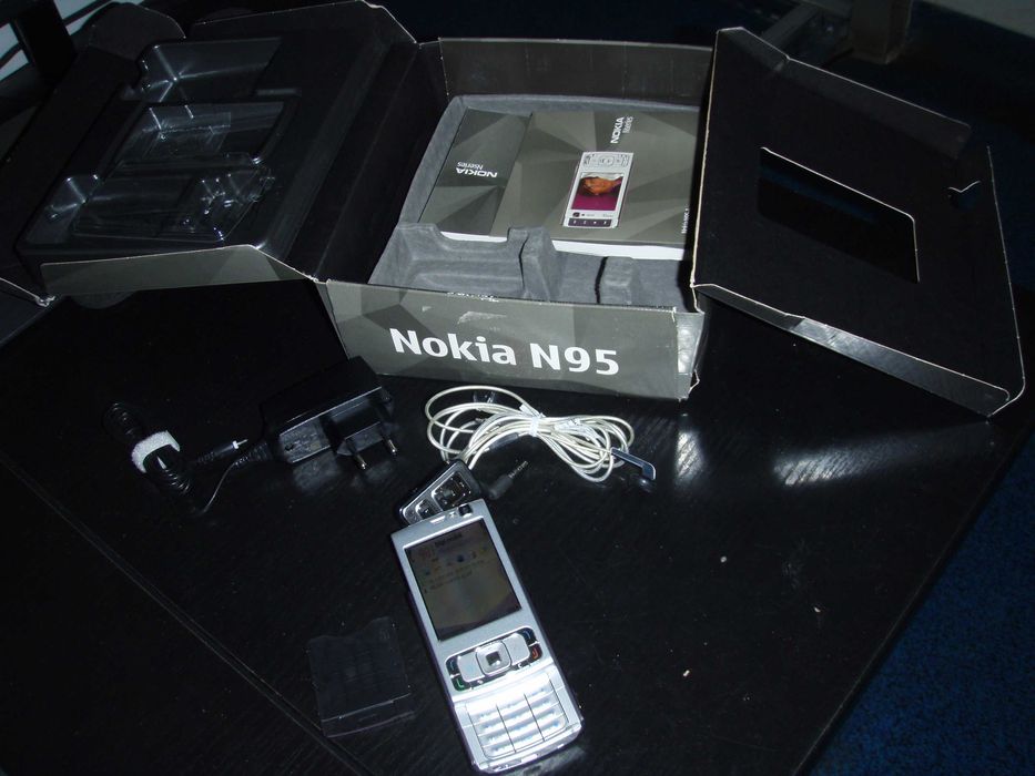 Nokia N95, liber de retea, la cutie, aproape nou, capac baterie nu sta