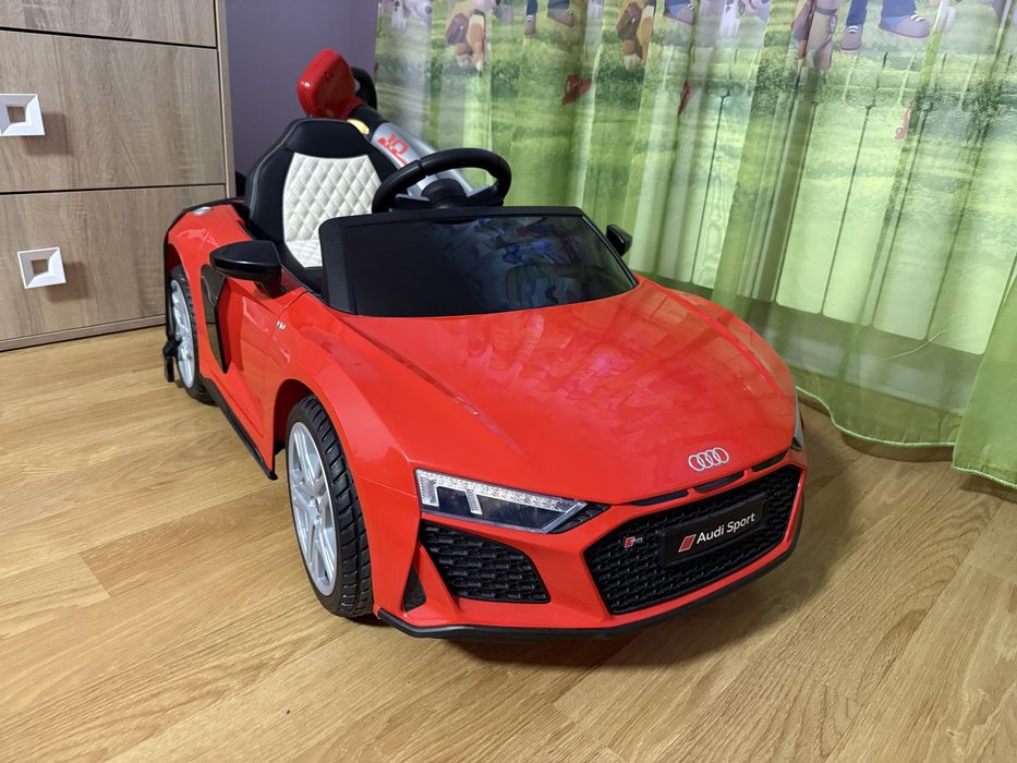 Masinuta electrica copii audi r8 dual motor