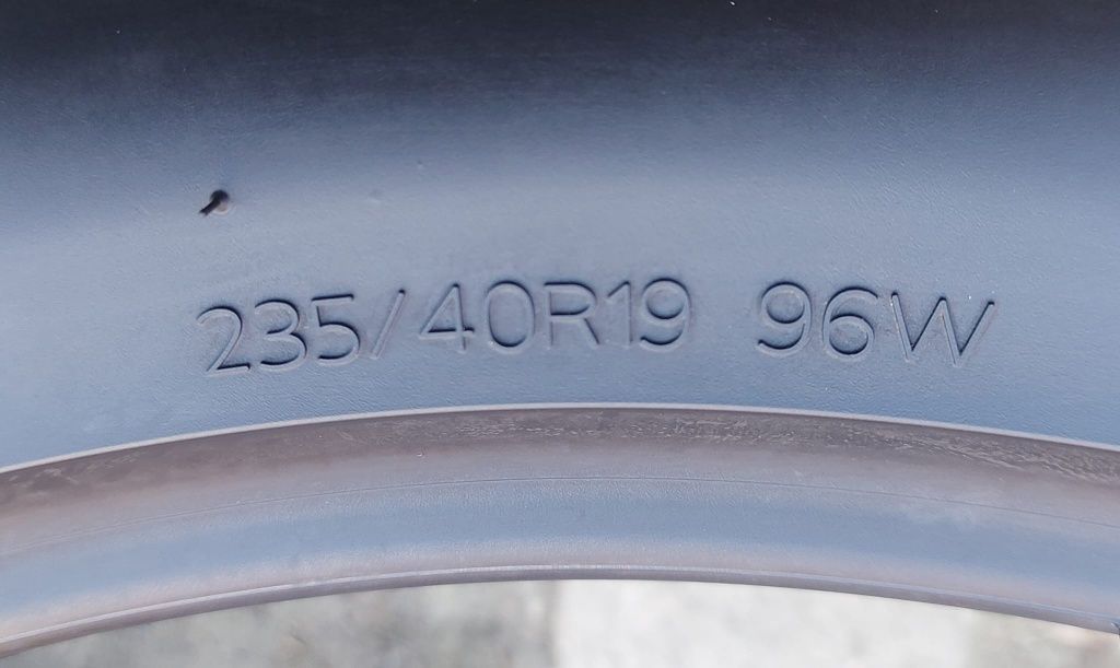 Set 4buc 235/40 R19 96W XL Hankook Ventus S1 evo³ (anti zgomot) vară