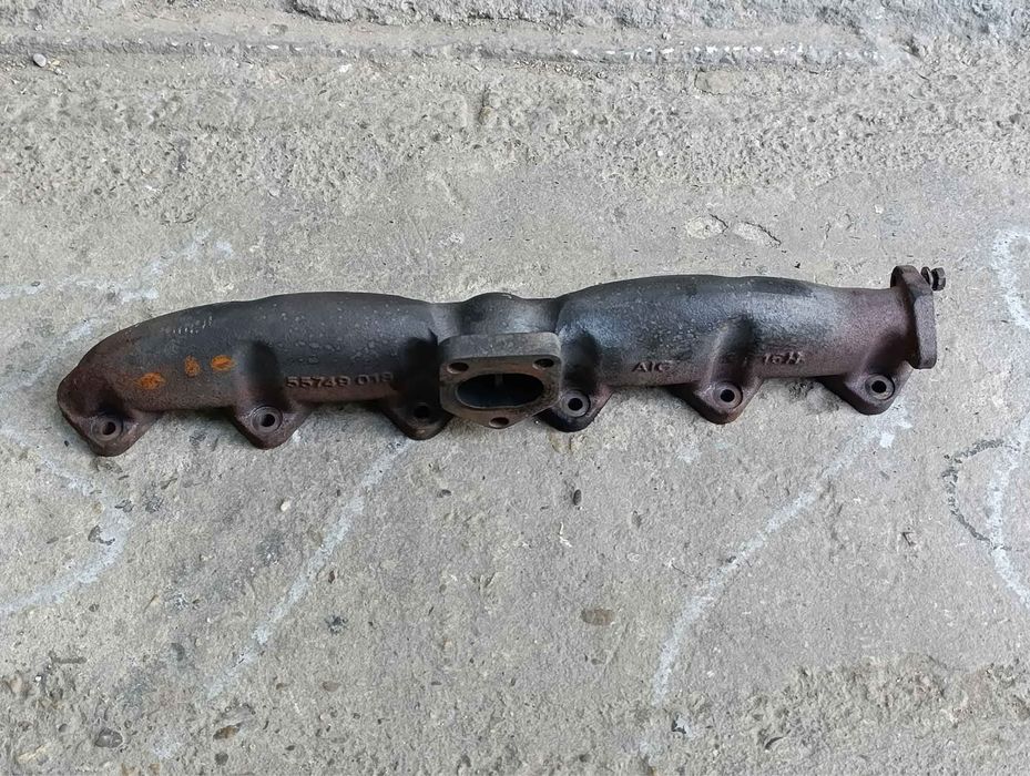 Чугунен колектор бмв е60