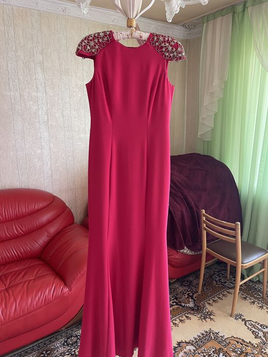 Продам красивое вечернее платье