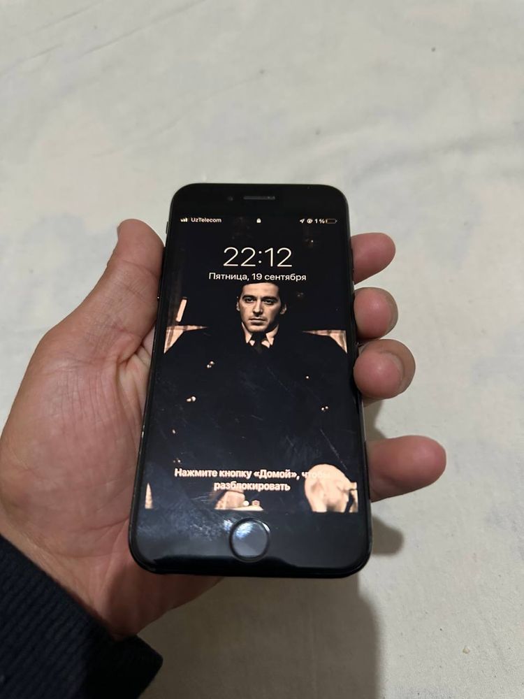 iPhone 7  128 gb