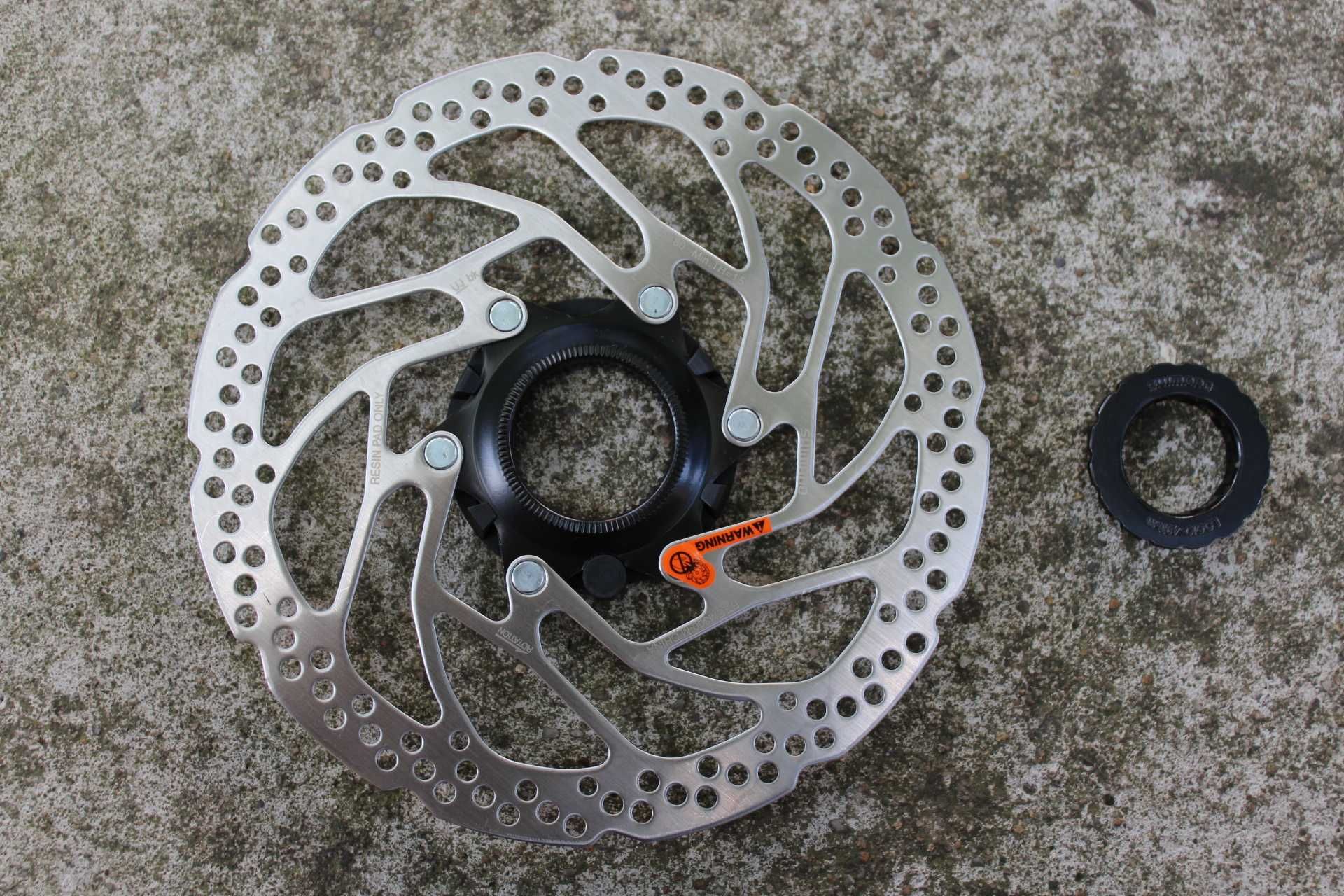 Shimano STEPS disc frana RT-EM300-M 180mm Center-Lock