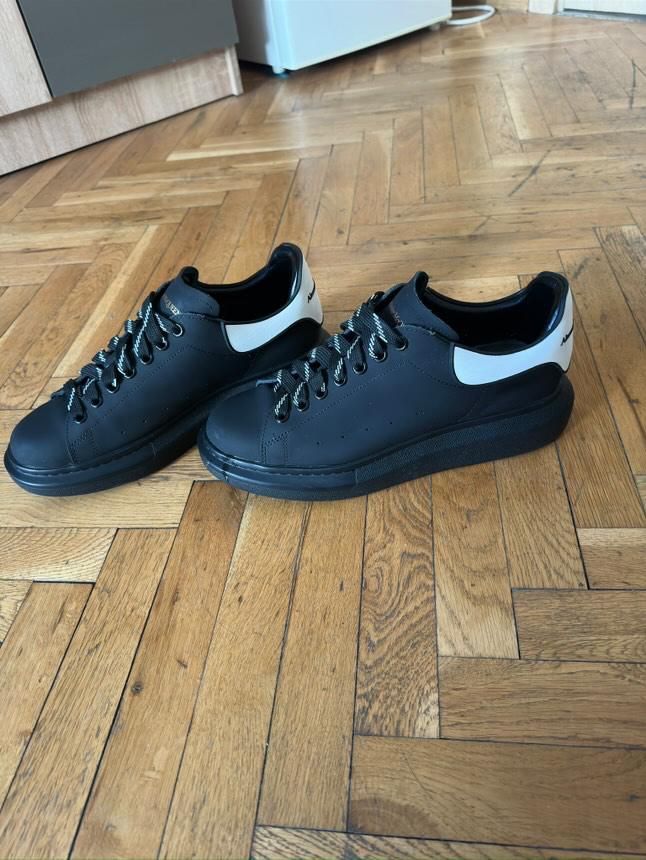 Дизайнерски обувки Alexsander Mcqueen