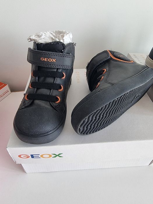 Детски сникърси Geox
