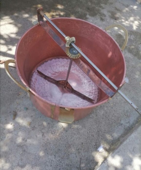 Vand caldari de făcut gem