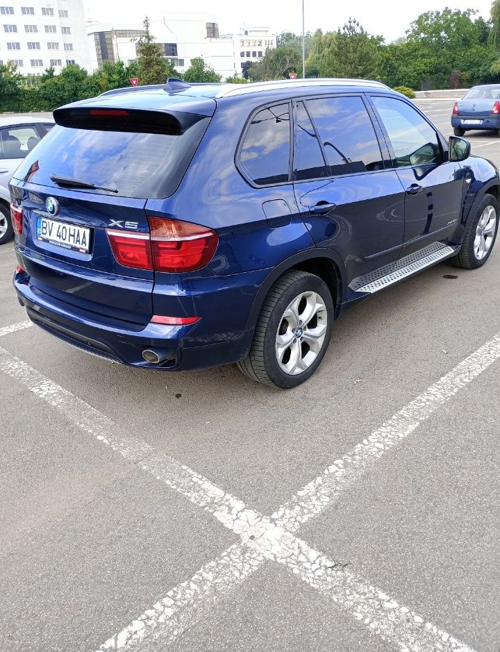 BMW X5 ,2011,245 CP