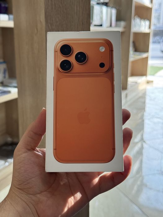 iPhone 17 Pro 256GB LLA Orange Yangi