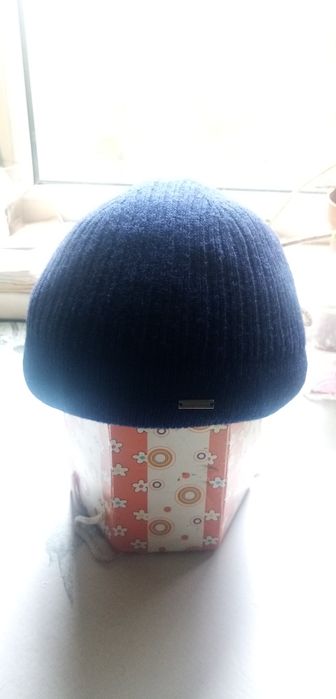 Спортивная шапочка, осень - зима, 58 - 59 размер.