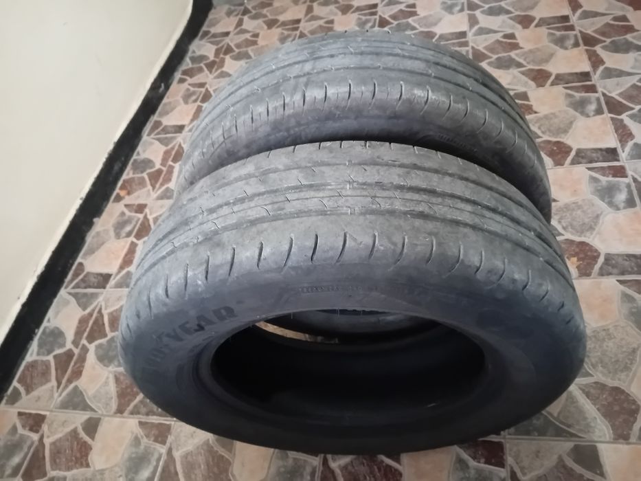 2 броя летни гуми 195/65 R15