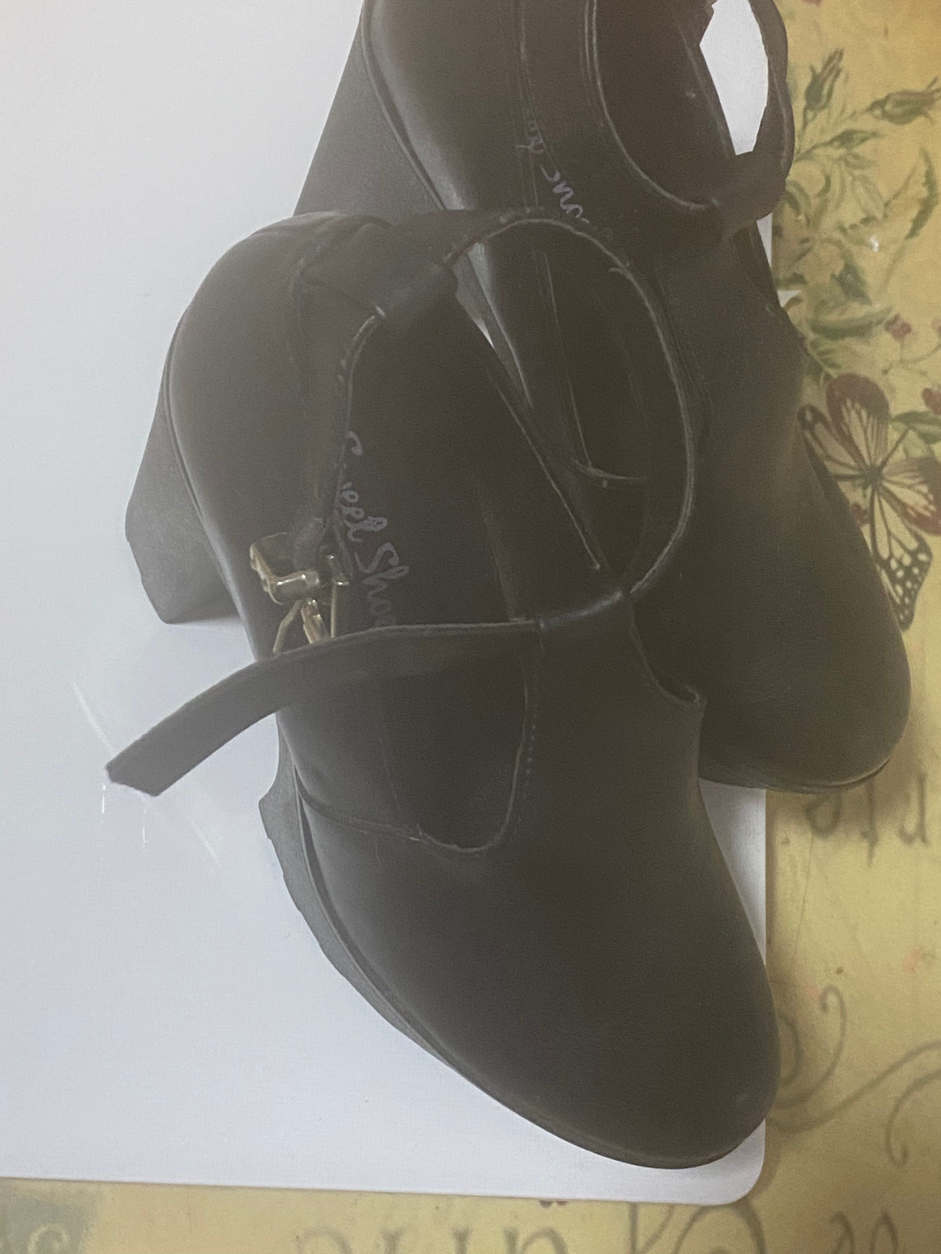 Pantofi cu platforma