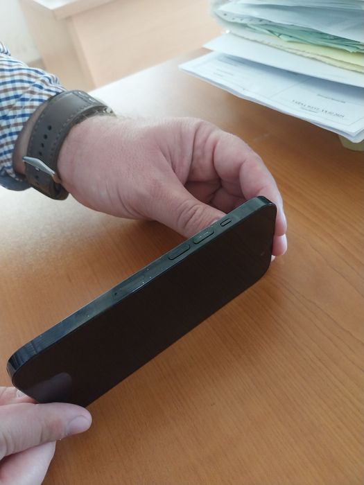 Продавам IPhone 14 Pro