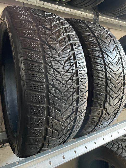 235/40R19 Vredestein Wintrac Extreme S doua anvelope de iarna