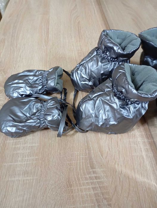 Комбинезон детский утеплённый зимний от фирмы Moncler новый с биркой