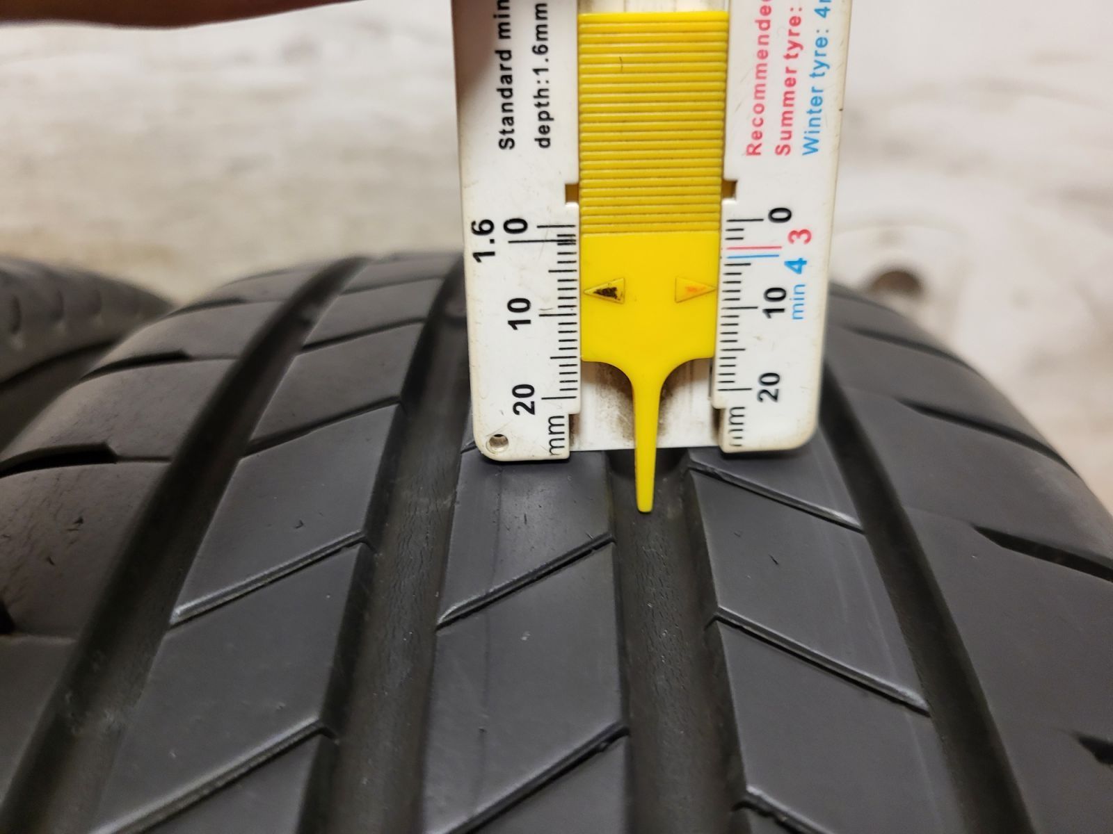 2 бр. 185/65/15 Bridgestone / летни гуми