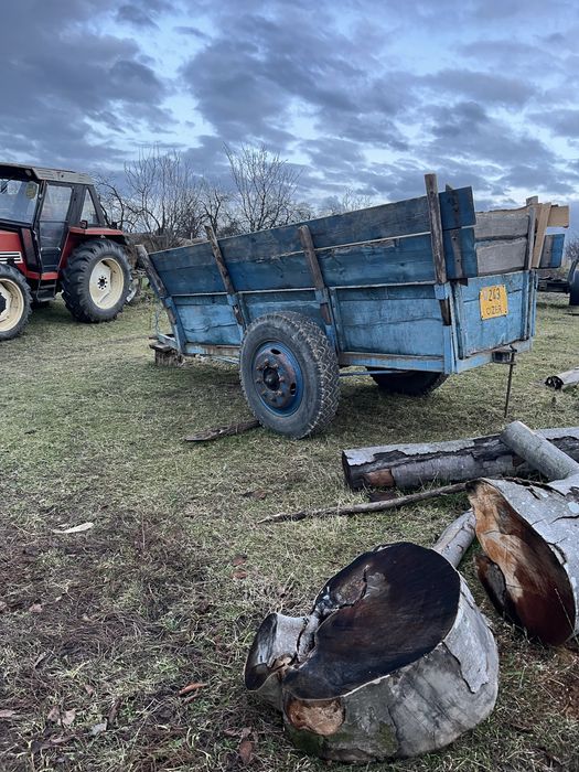 Vând remorci pentru tractor