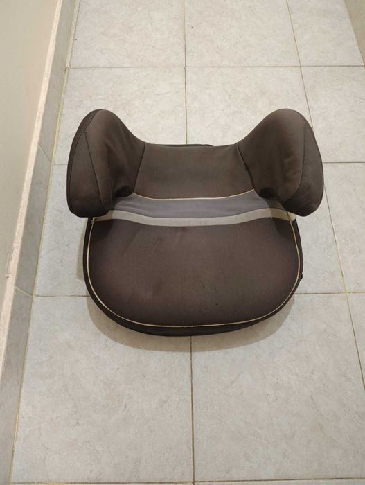 Детска седалка за лек автомобил