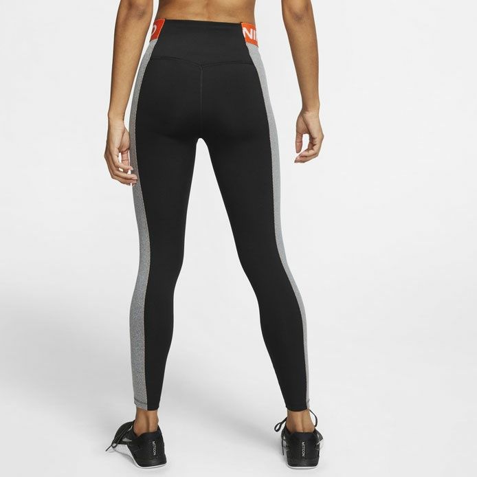 Спортен клин Nike