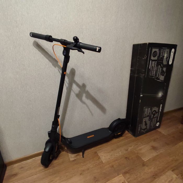 Электросамокат Ninebot Kickscooter F2 Plus