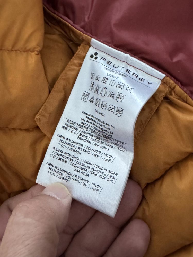 Peuterey,vestă puf,măr.3XL(merge pt.2XL)