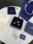 Swarovski комплект – бял лебед, огърлица и обеци