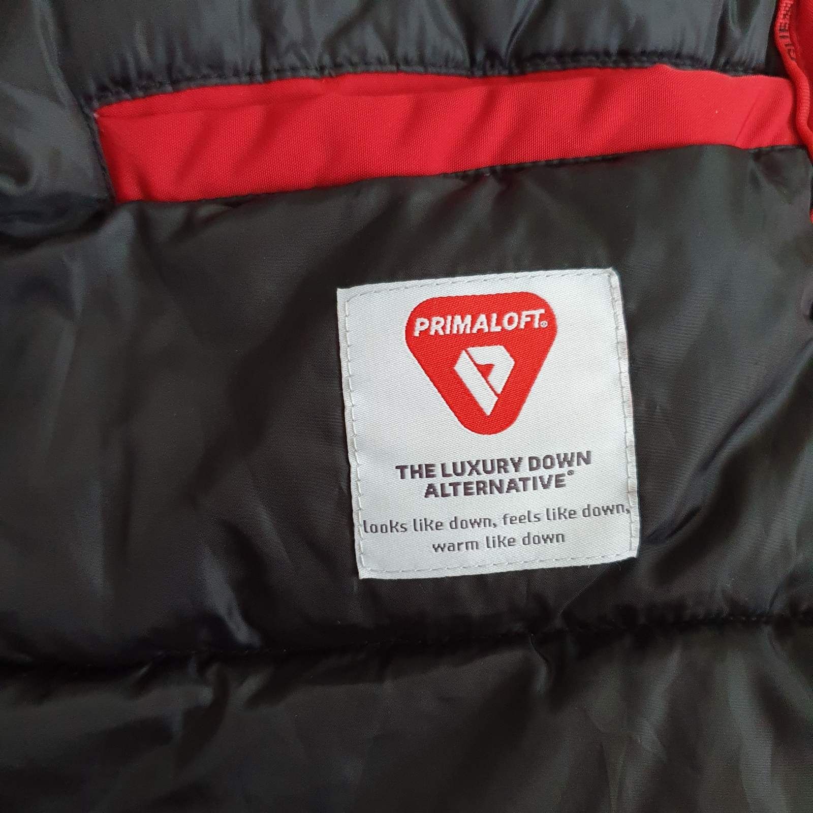 GUESS ново мъжко яке М размер