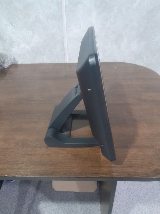 Продаю сенсорный моноблок