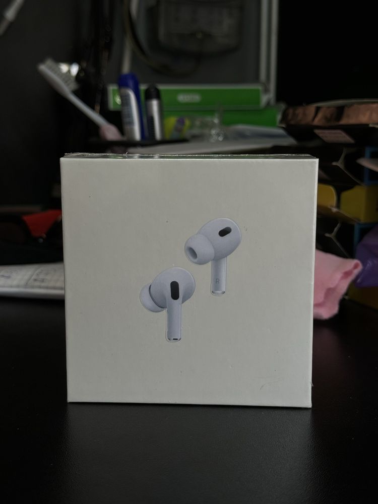 Airpods pro, 2, 3.