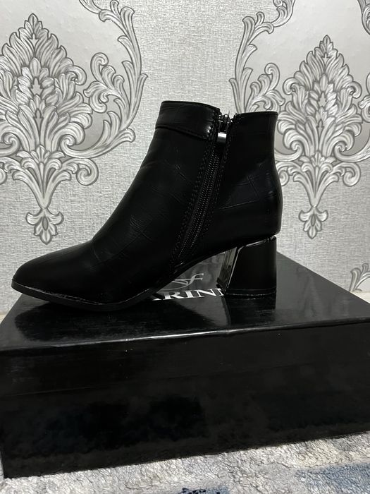 Продам осеннюю обувь