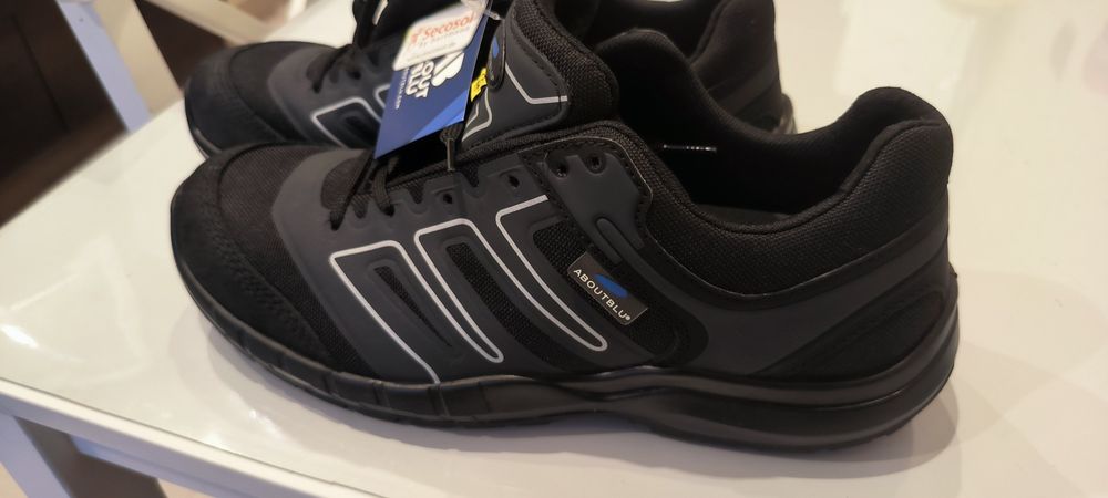 Pantofi de protecție rezistenți la acid ,ulei cu bombeu