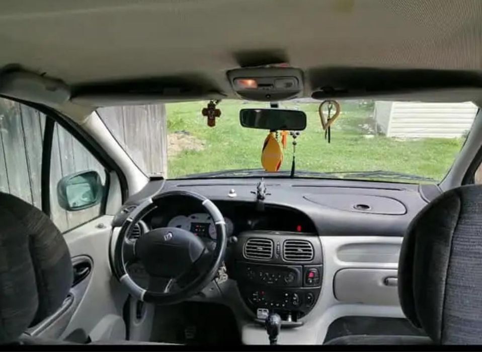 Vind renault scenic rx4