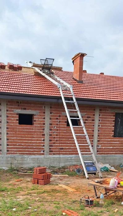 Продава се лифт покривен подемник