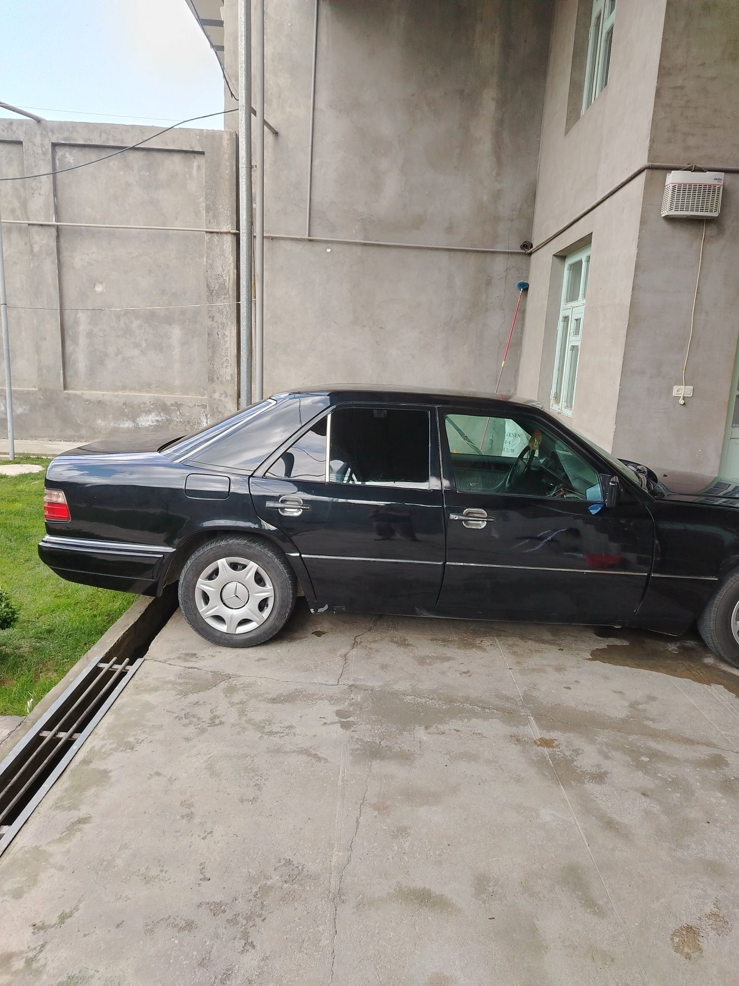 Mercedes benzin w124