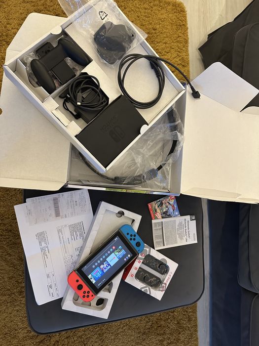 Consola Nintendo Switch pachet complet garantie