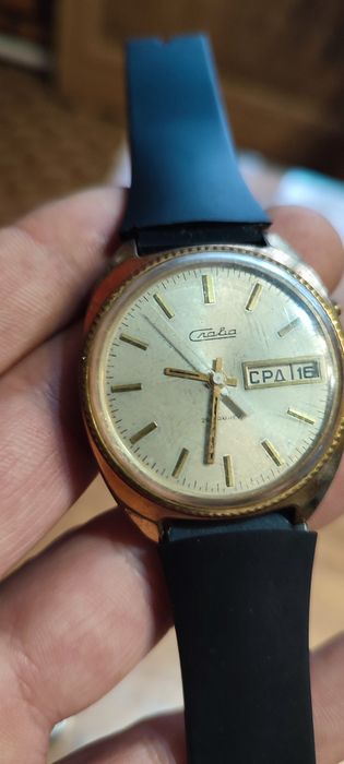 Продам мужские часы