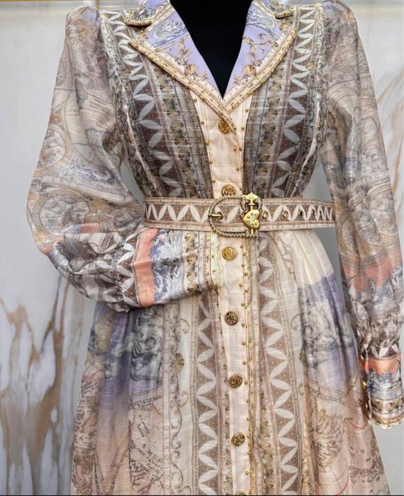 Женкая одежда платье