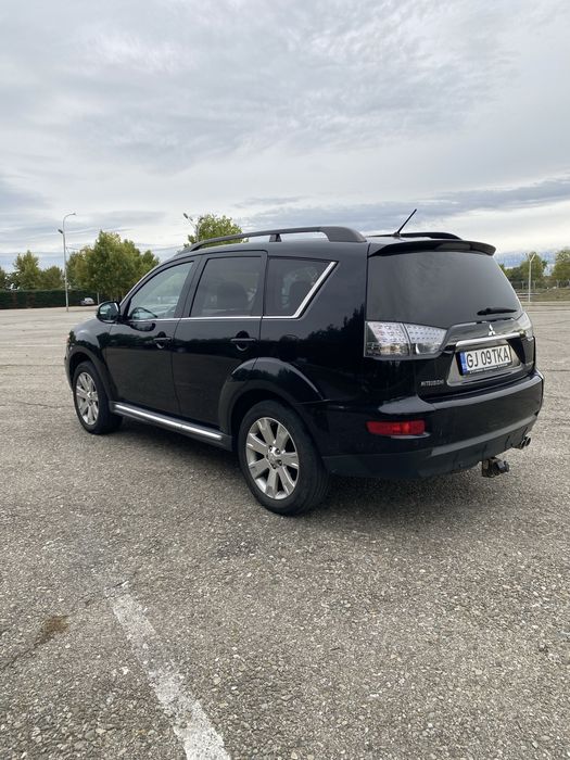 Mitsubishi outlander 2.2 d automata 4x4 primul proprietar
