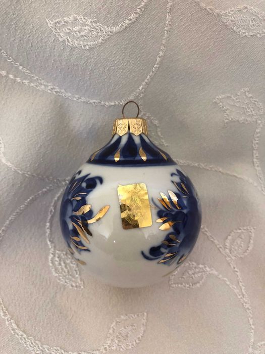 Стара руска порцеланова топка за елха кобалт и злато Гжельский фарфор.